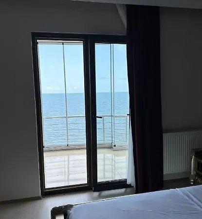 Denize Sifir Muestakil Trabzon